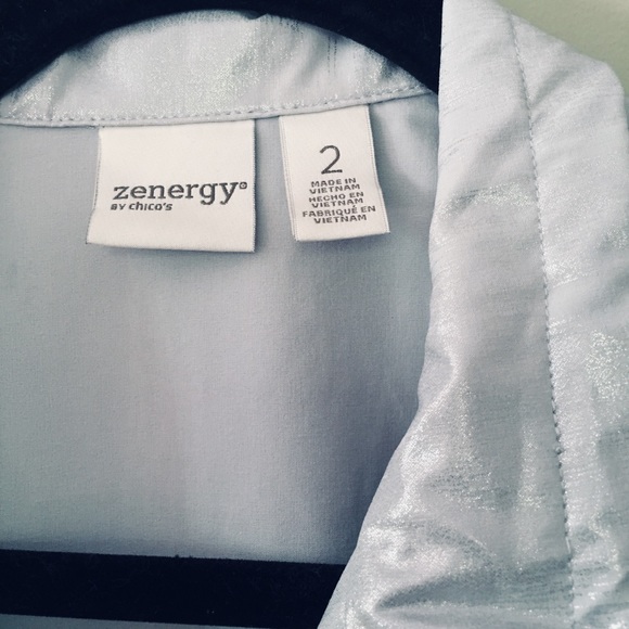 Zenergy by Chico’s Silver 3/4 Sleeve Jacket size 2 - Picture 2 of 7